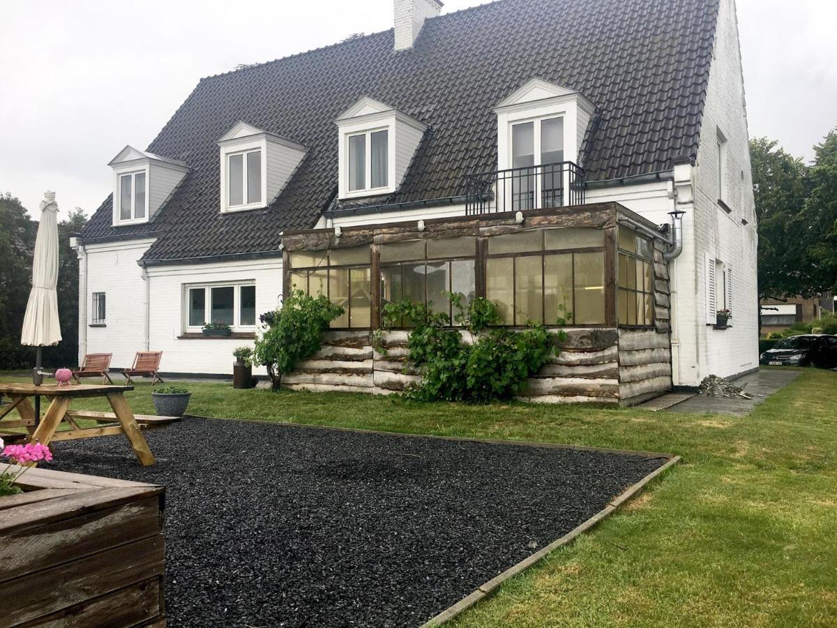 Maison Blanche Wielsbeke Bagian luar foto